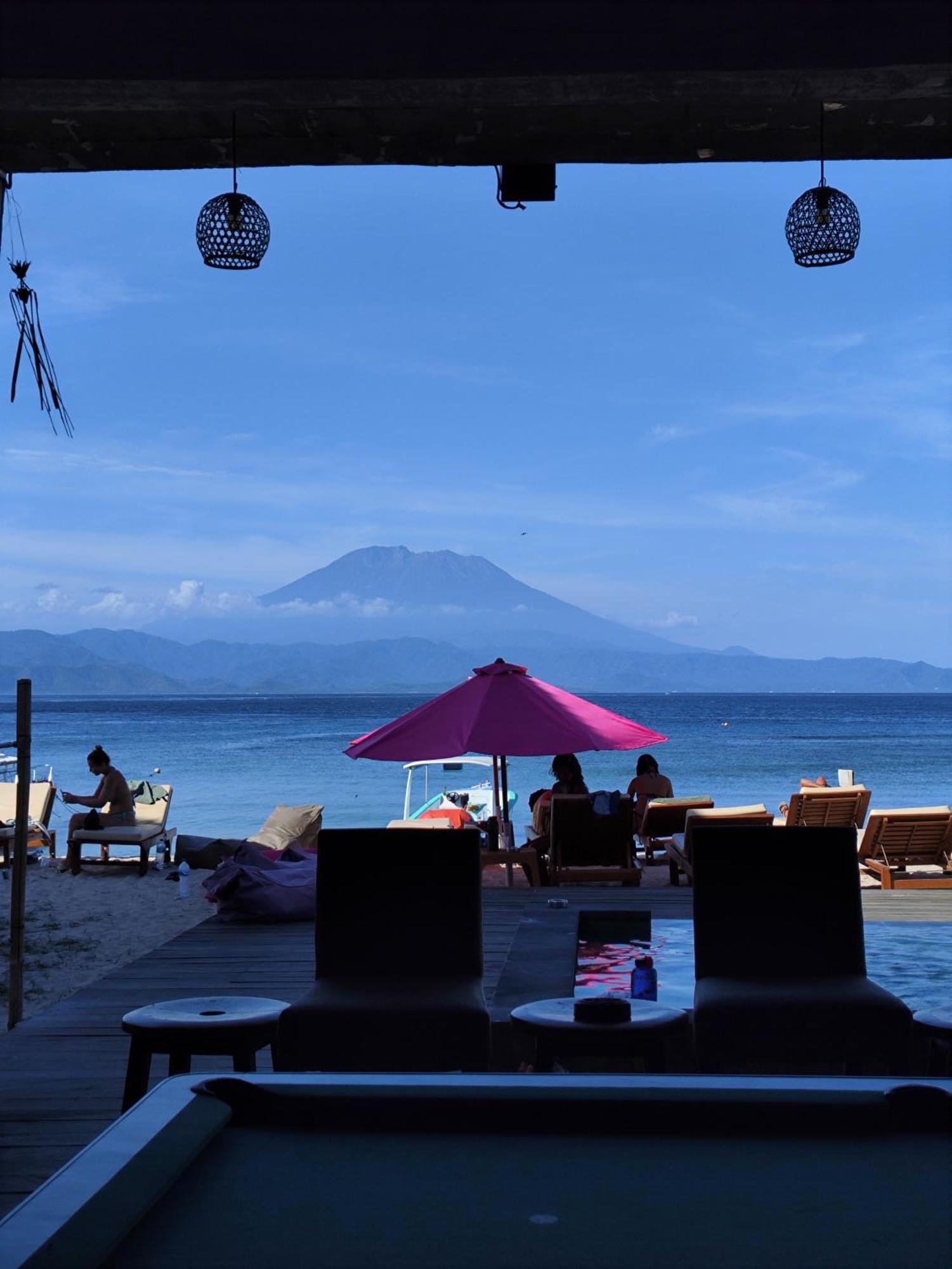 Lushy Hostel Nusa Penida Toyapakeh Buitenkant foto