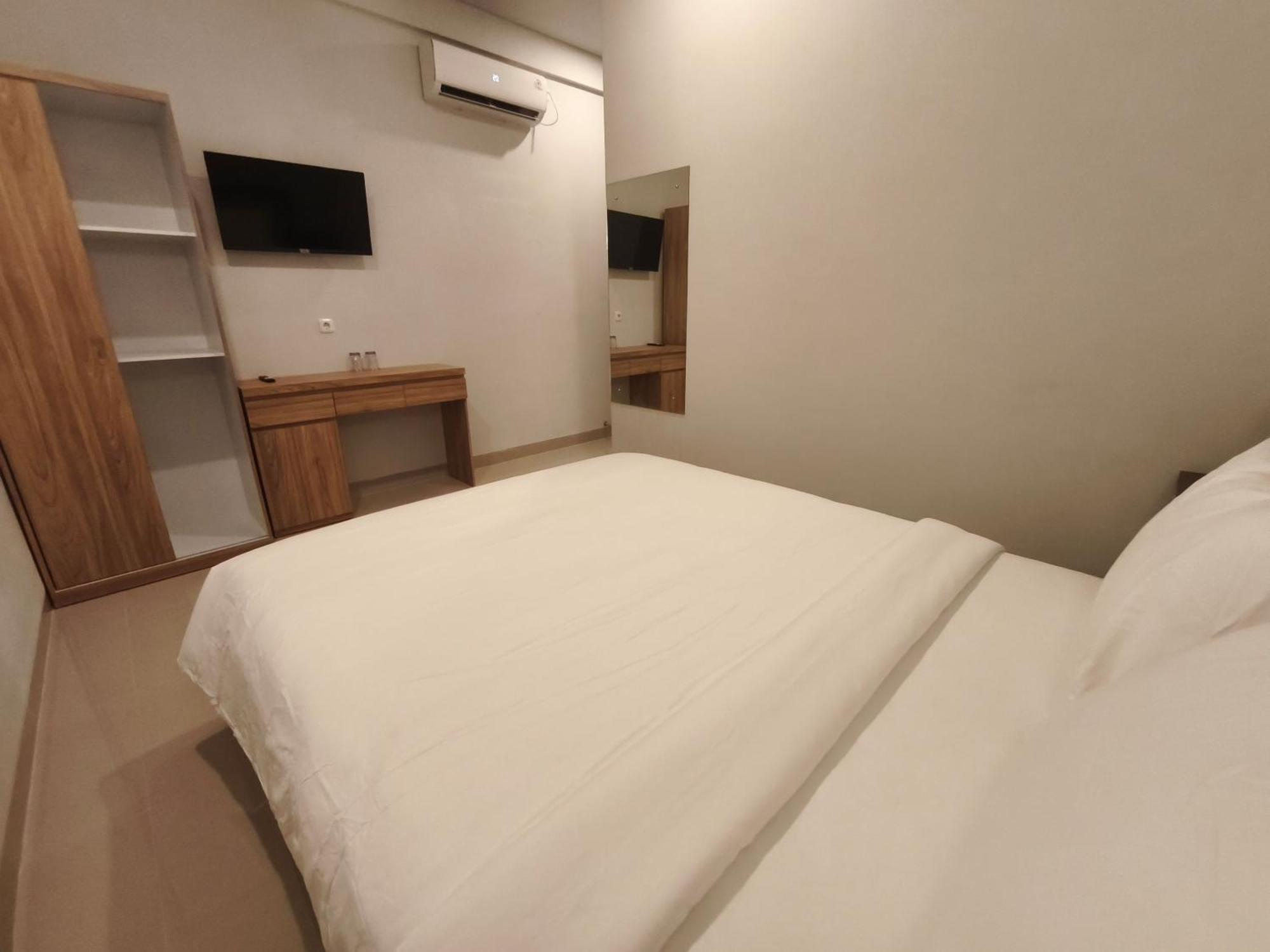 Lushy Hostel Nusa Penida Toyapakeh Buitenkant foto